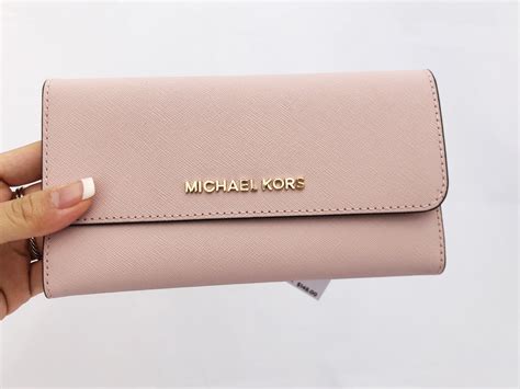 michael kors jet wallet